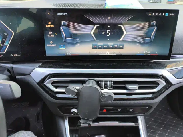 BMW i3 — Фото автомобиля 12