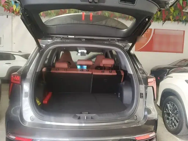 Changan CS75 Plus — Фото автомобиля 18
