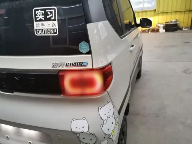 Wuling Hongguang Mini EV — Фото автомобиля 7