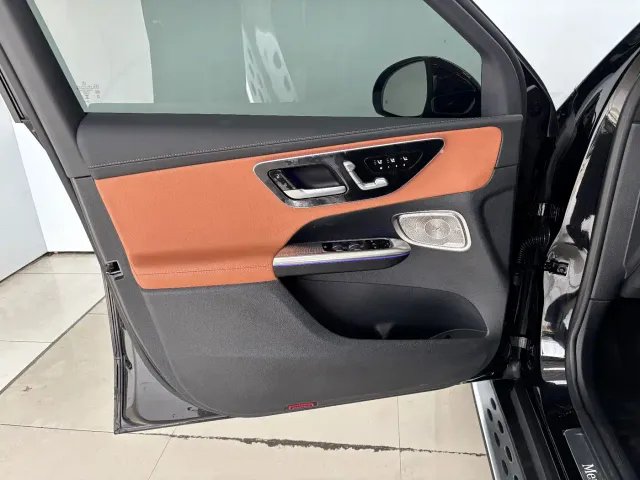 Mercedes-Benz GLC-Class — Фото автомобиля 10