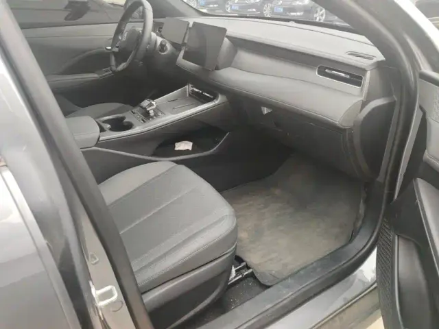 BYD Qin PLUS — Фото автомобиля 8