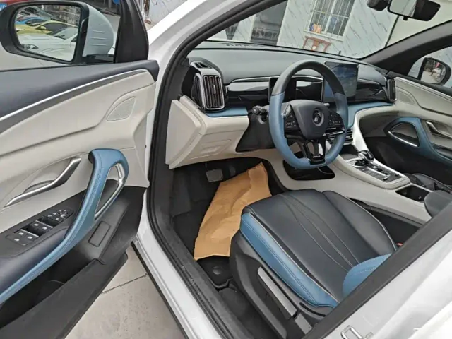 BYD Song Pro — Фото автомобиля 15