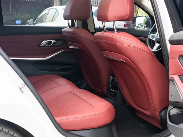 BMW 3 Series — Фото автомобиля 28