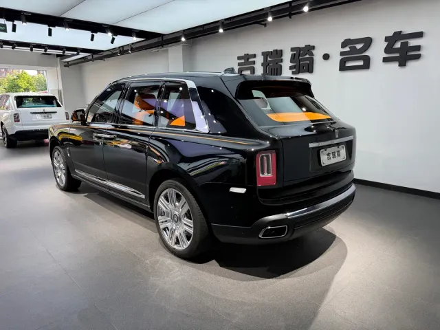 Rolls-Royce Cullinan — Фото автомобиля 4