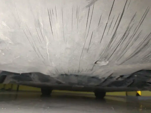 Tesla Model 3 — Фото автомобиля 24