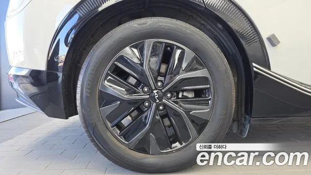Kia EV6 — Фото автомобиля 6