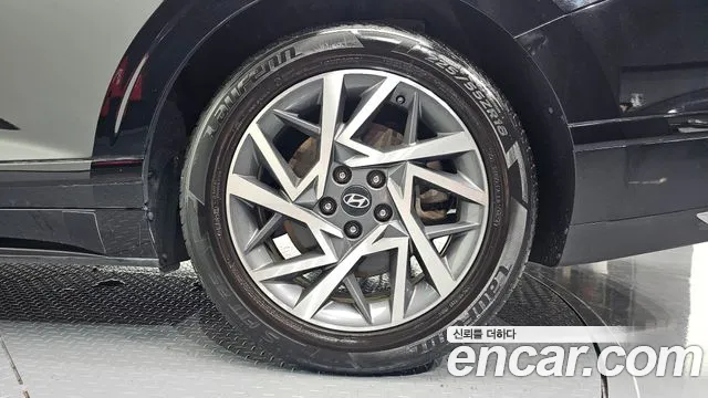 Hyundai Grandeur Grandeur (GN7) 3.5 LPG 2WD (Такси) — Фото автомобиля 17