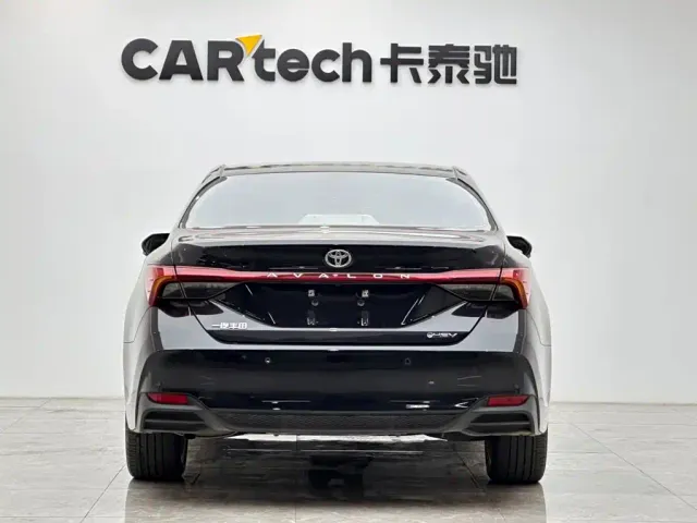 Toyota Avalon — Фото автомобиля 4