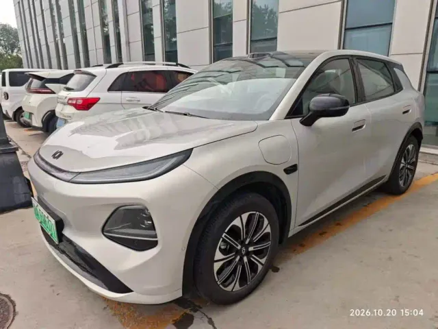 Фотография автомобиля — Changan Qiyuan Q05