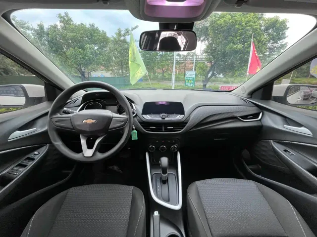 Chevrolet Cavalier — Фото автомобиля 5