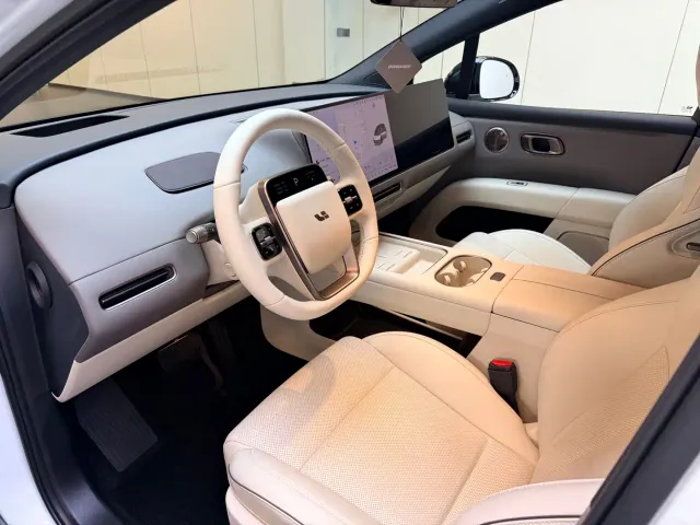 Li Auto i6 — Фото автомобиля 9