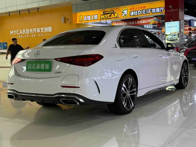 Mercedes-Benz C-Class — Фото автомобиля 20