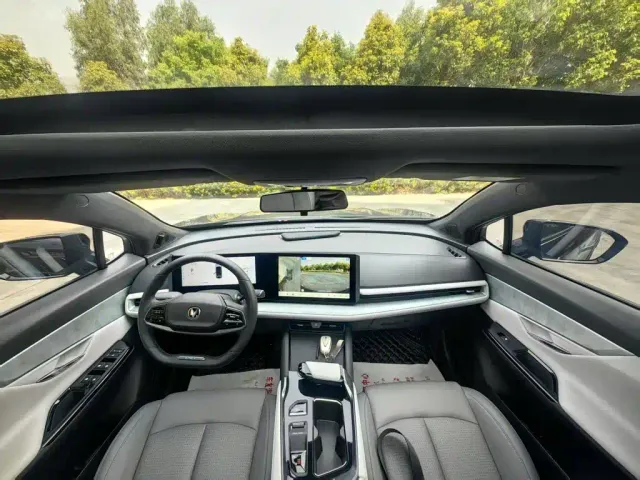 Changan UNI-T — Фото автомобиля 10
