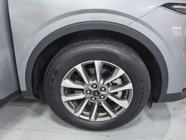 Ford Edge — Фото автомобиля 17