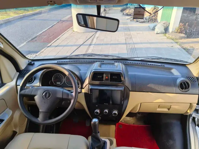 Dongfeng Xiaokang DFSK C35 — Фото автомобиля 9