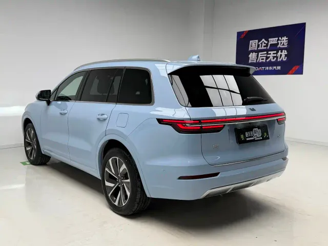 Li Auto ONE — Фото автомобиля 6