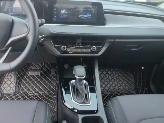 Ford Escort — Фото автомобиля 12
