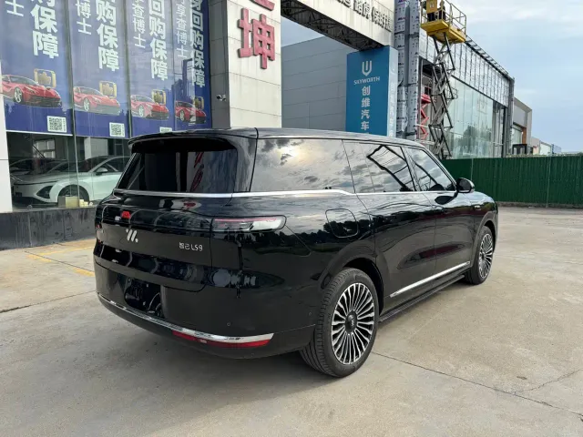 IM Motors LS9 — Фото автомобиля 14