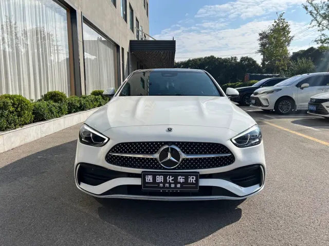 Mercedes-Benz C-Class — Фото автомобиля 2