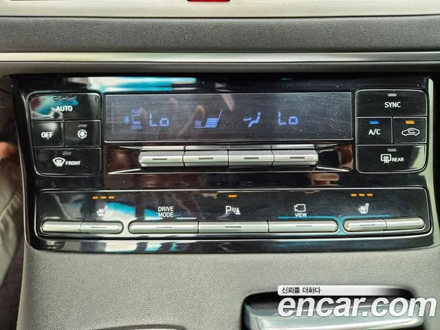 Hyundai Grandeur Новый Grandeur IG 3.0 LPi (Для проката) — Фото автомобиля 14