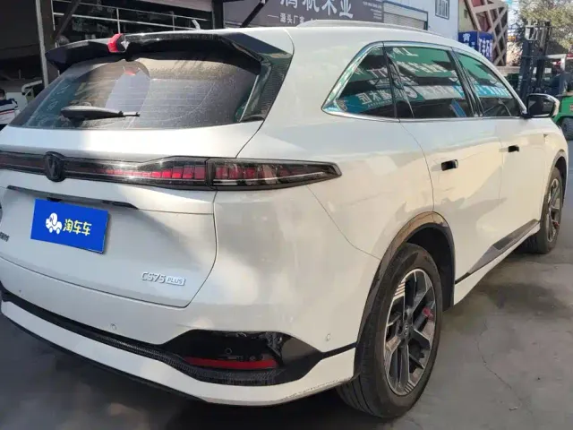 Changan CS75 Plus — Фото автомобиля 3