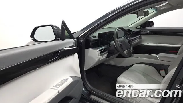 Hyundai Grandeur GN7 — Фото автомобиля 15