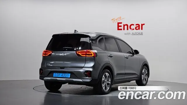 Фотография автомобиля — Kia Niro