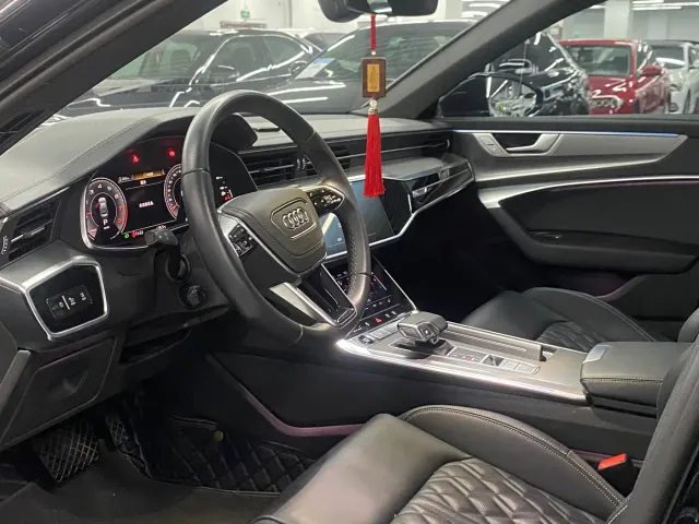 Audi A6L — Фото автомобиля 9