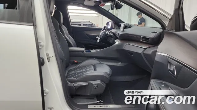 Peugeot 3008 — Фото автомобиля 9