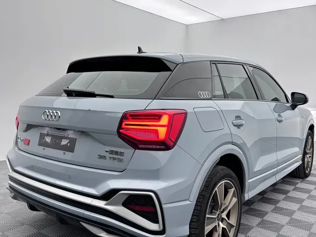 Audi Q2L — Фото автомобиля 9