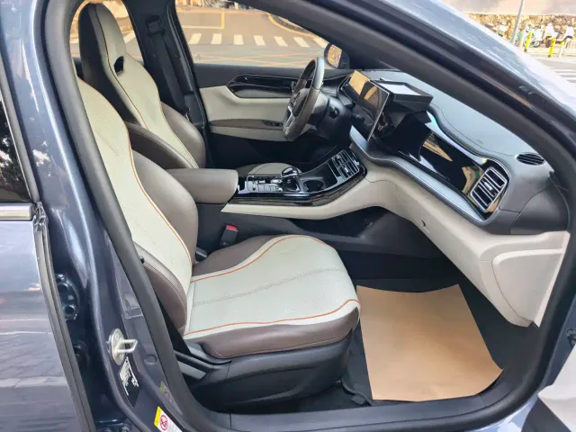 BYD Qin PLUS — Фото автомобиля 17