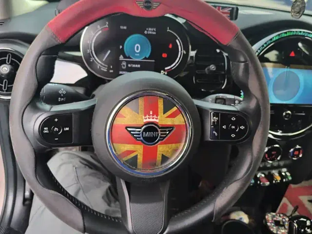 MINI Hatch — Фото автомобиля 15