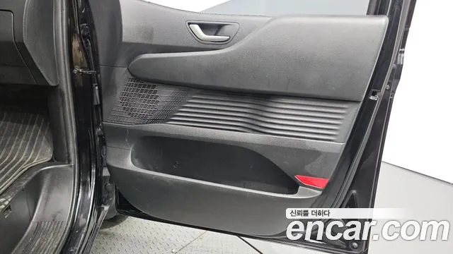 Hyundai Staria — Фото автомобиля 12