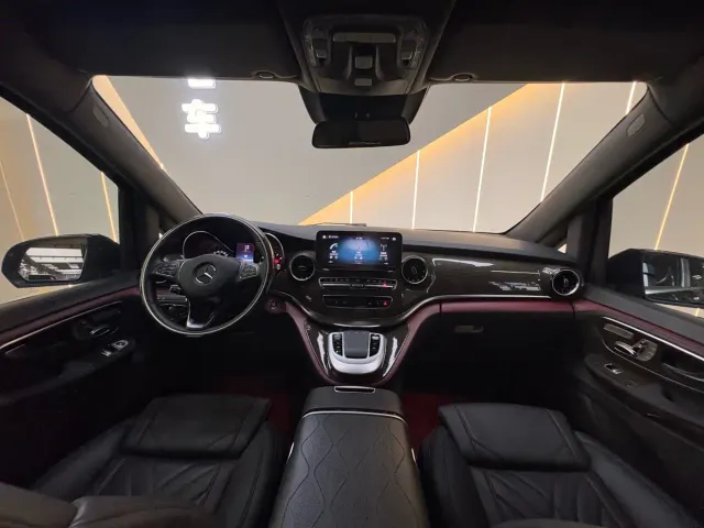 Mercedes-Benz Mercedes-Benz V-Class 2024 V 300 L Long Wheelbase Premium — Фото автомобиля 25