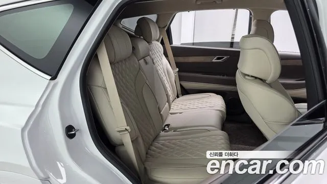 Genesis GV80 — Фото автомобиля 17