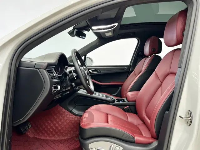 Porsche Macan — Фото автомобиля 10
