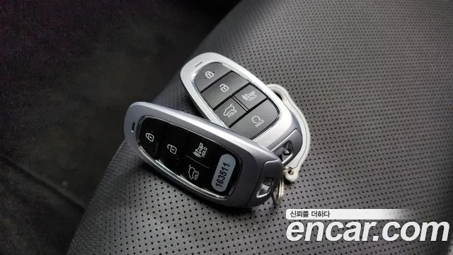 Hyundai Tucson Tucson (NX4) Бензин 1.6 турбо 2WD — Фото автомобиля 13
