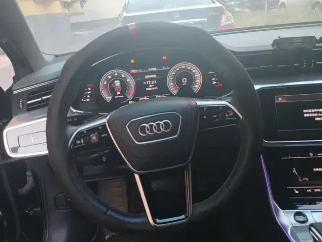 Audi A6L — Фото автомобиля 15