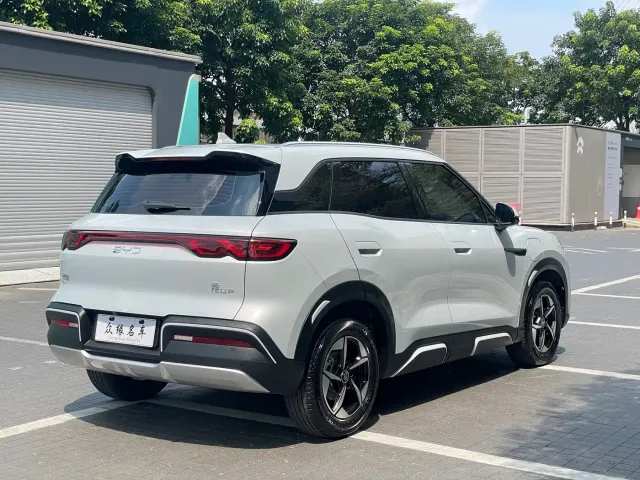 BYD Yuan UP — Фото автомобиля 7