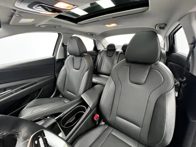 Hyundai Elantra — Фото автомобиля 13