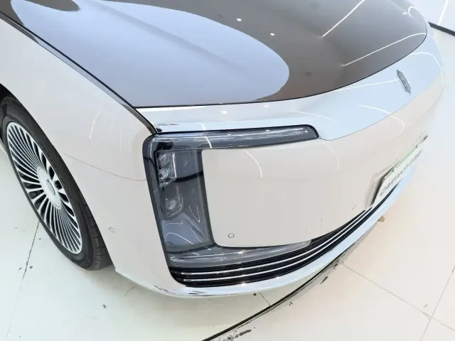 Zunjie Zunjie S800 2025 Range Extender Starlight Executive 4-Seater — Фото автомобиля 9