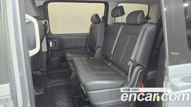 Hyundai Staria — Фото автомобиля 17