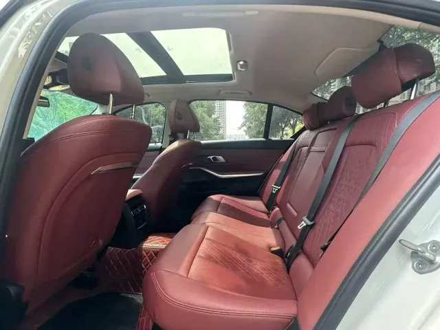 BMW 3 Series — Фото автомобиля 6
