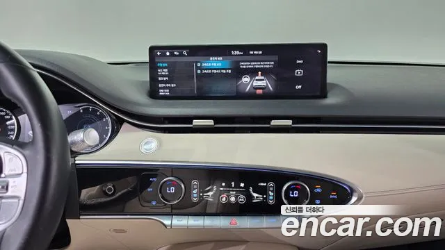 Genesis GV70 — Фото автомобиля 15
