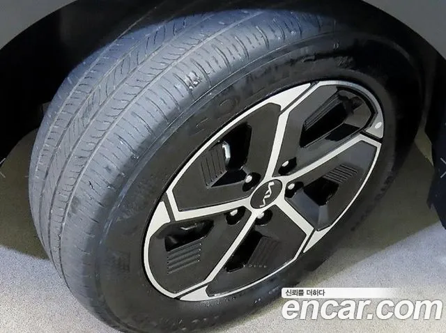 Kia Niro The All New — Фото автомобиля 19