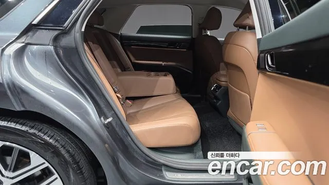 Hyundai Grandeur Grandeur (GN7) 2.5 Бензин 2WD — Фото автомобиля 12