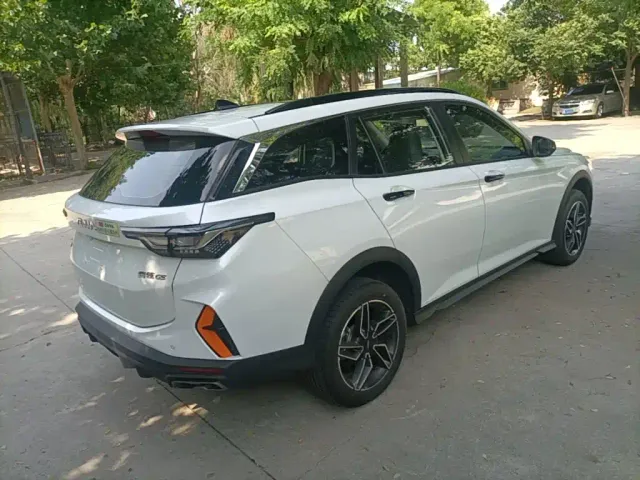 Dongfeng Yixuan GS — Фото автомобиля 6