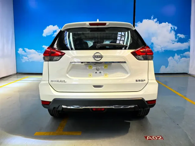 Nissan X-Trail — Фото автомобиля 5