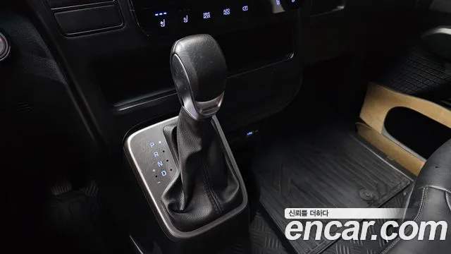 Hyundai Staria — Фото автомобиля 12