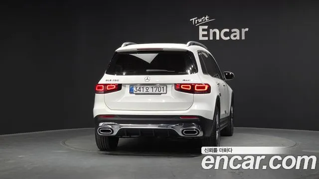 Mercedes-Benz GLB-Class — Фото автомобиля 4